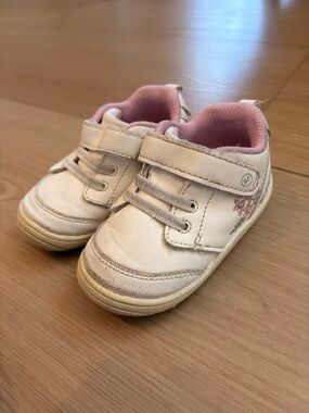 Stride Rite White and Pink Girls Sneakers with Floral Accent